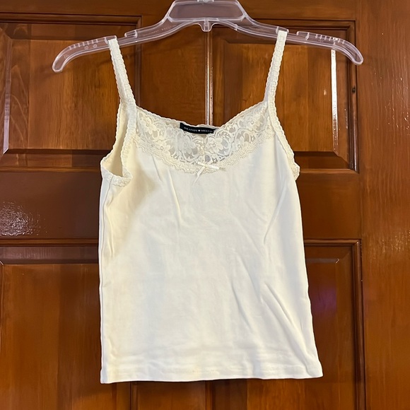 Brandy Melville Tops - Brandy Melville One Size Tank